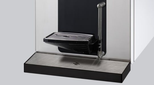 Veraqua Compact – Ablage mit Becheradapter
